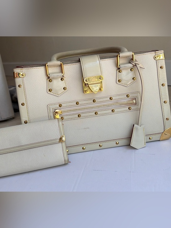Louis Vuitton Handbags - Louis Vuitton F/W 03 Suhali Le Fabuleux- Blanc w receipt